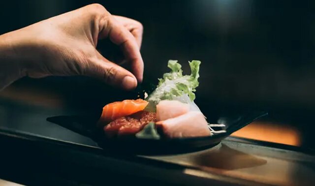 uc_stacked_images_elementor_75eccc819_item3